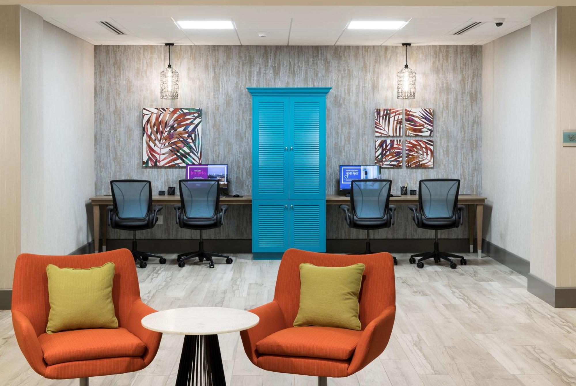 Home2 Suites By Hilton Cape Canaveral Cruise Port Luaran gambar