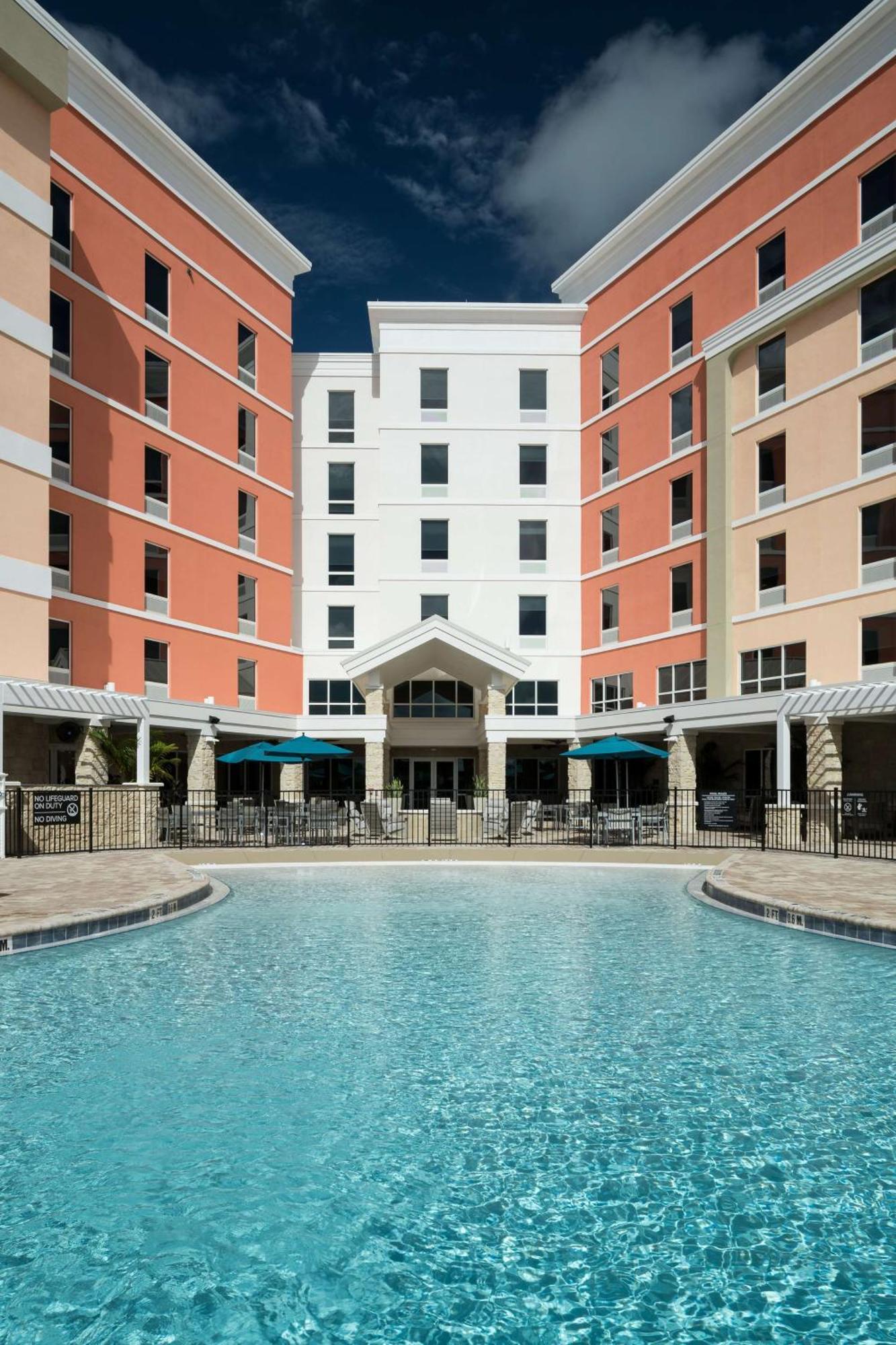 Home2 Suites By Hilton Cape Canaveral Cruise Port Luaran gambar
