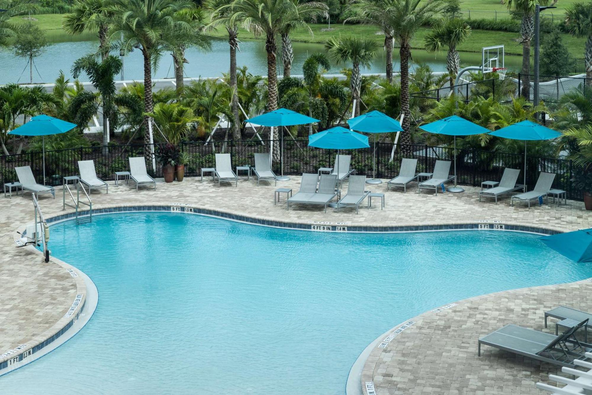 Home2 Suites By Hilton Cape Canaveral Cruise Port Luaran gambar
